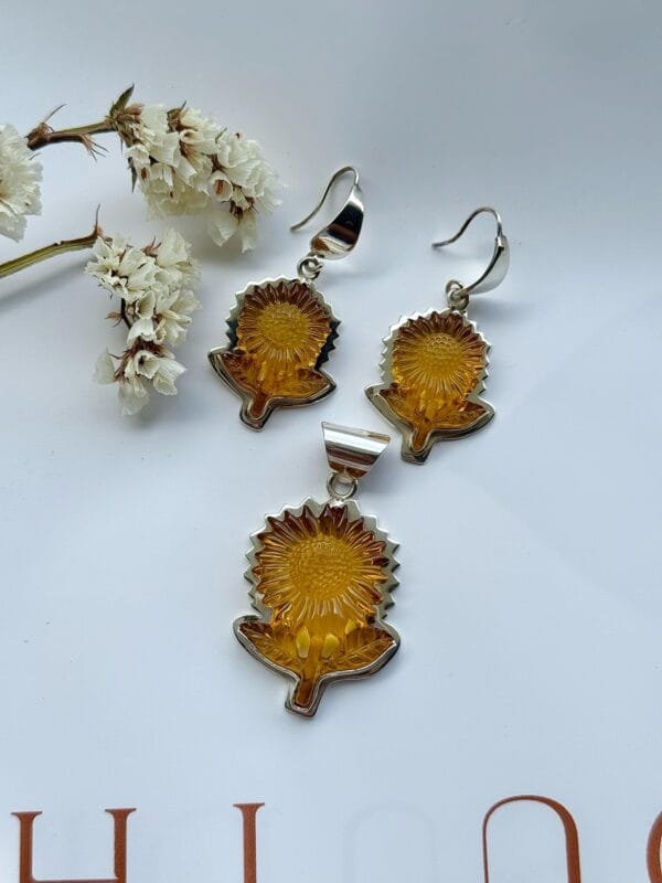 Juego de Girasoles Tallados